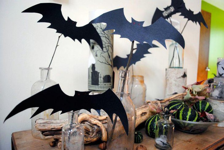 DIY Halloween bats for table decor