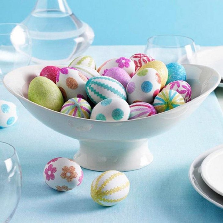 Easy Polka Dots Eggs Easter Centerpiece Ideas