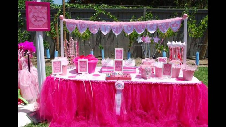 Effervescent buffet table for Disney princess themed birthday party