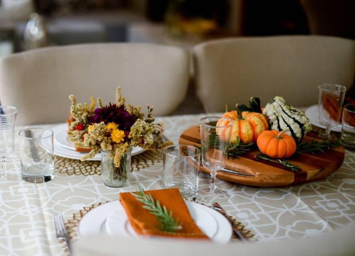 Fall Elements as Natural Thanksgiving Centerpieces 3