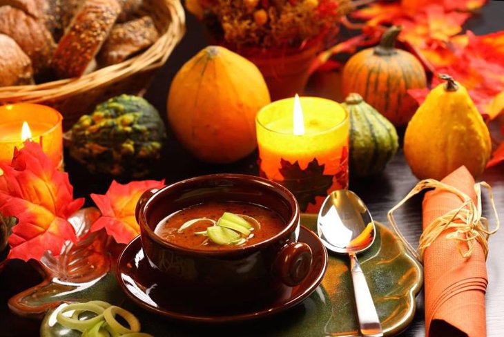 Fall Elements as Natural Thanksgiving Centerpieces 5