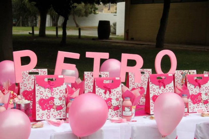 Favor Bags for Hello Kitty Birthday Party