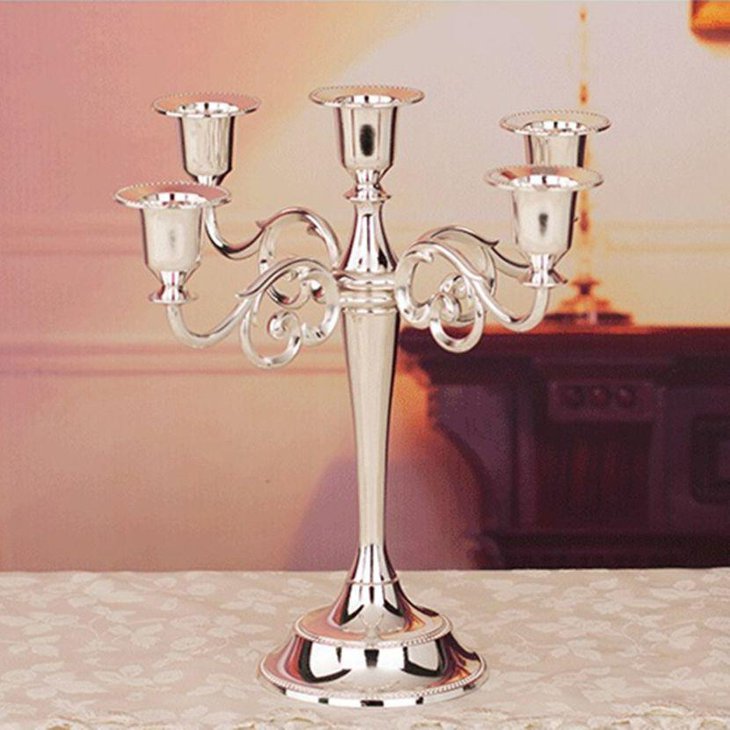 Five arms golden candelabra table centerpiece