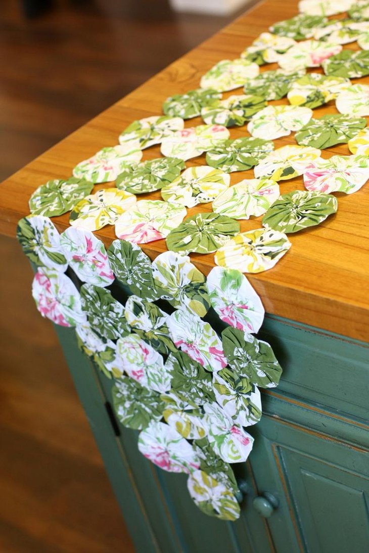 Flower Creative Easter Table Runners