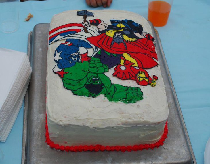 Gorgeous Avengers themed cake for kids