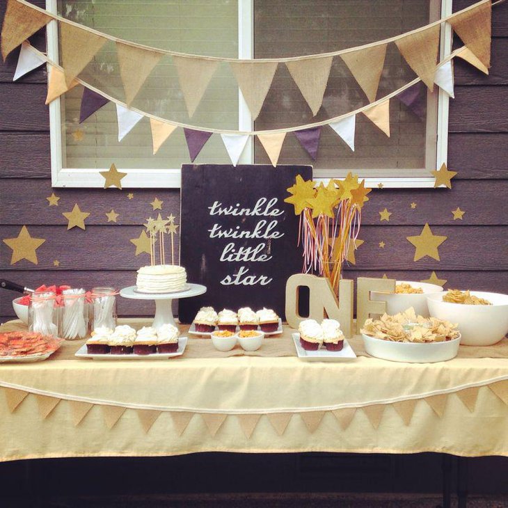 Gorgeous first birthday table decor with black and white accents