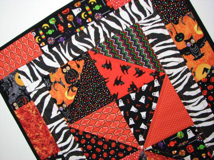 Gorgeous quilted Halloween table runner