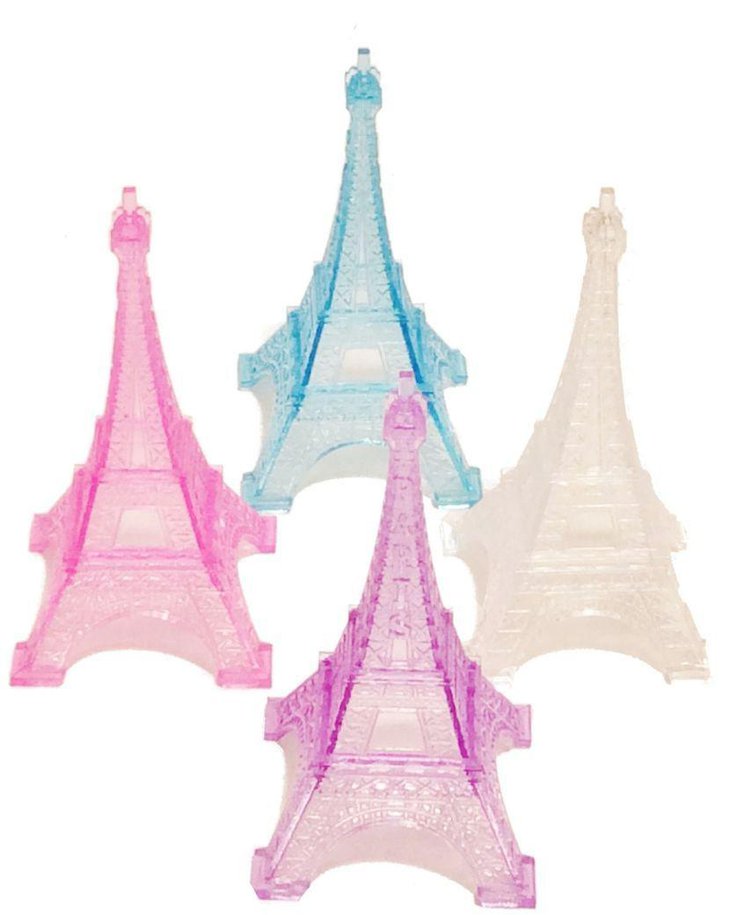 Lovely tiny Eiffel Tower centerpieces