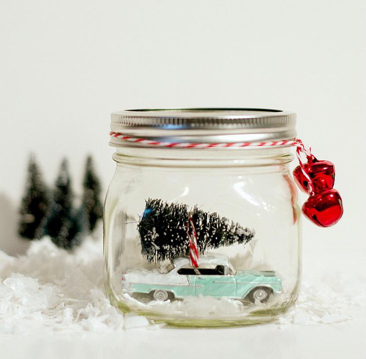 mason jar snow globe 1