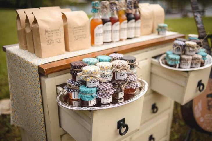 Mason Jar Wedding Favors