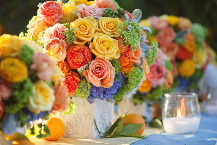 Mesmerizing Bright Summer Wedding Centerpieces