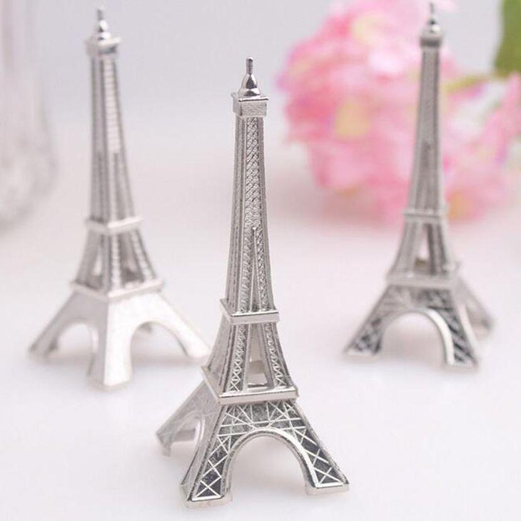 Metal Eiffel Tower centerpieces