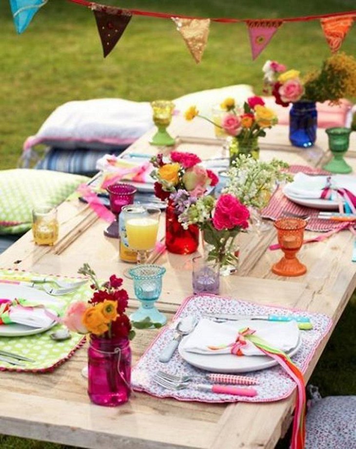 Outdoor Simple Easter Table Settings