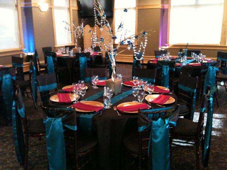Peacock Theme Table Linen For Weddings