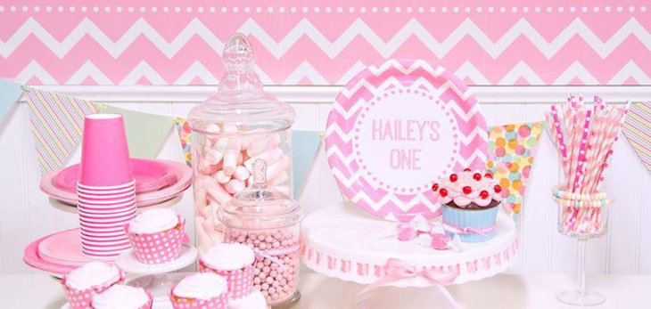 Pink Chevron Patterned Birthday Table Decor