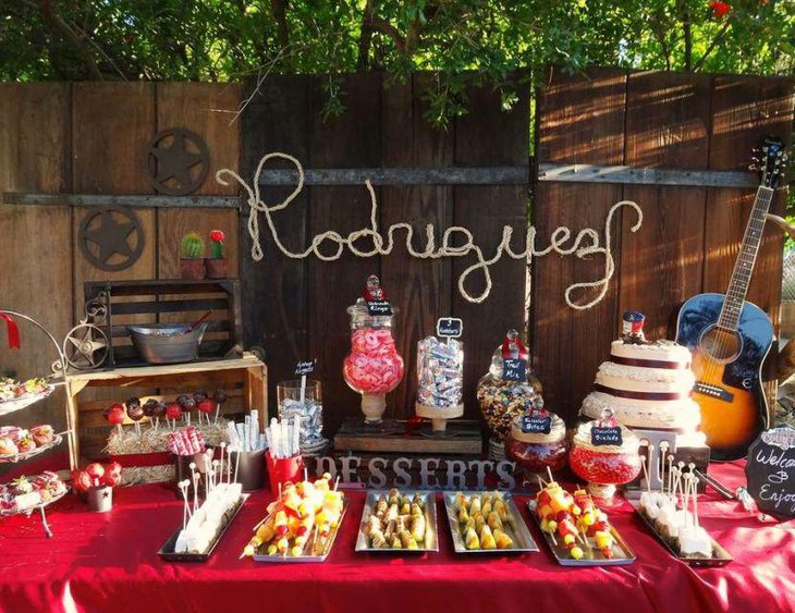 Pretty rustic western dessert table decor