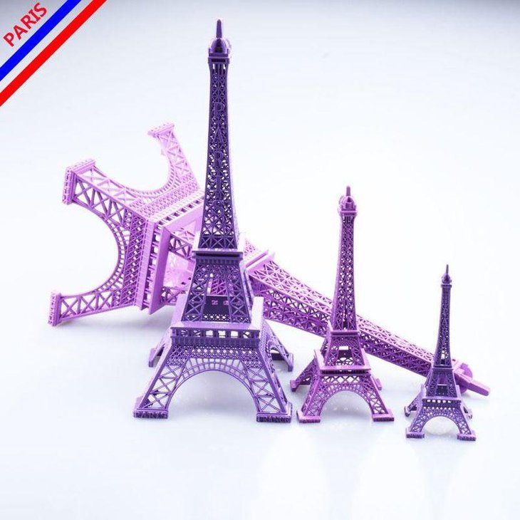 Purple Eiffel Tower centerpieces