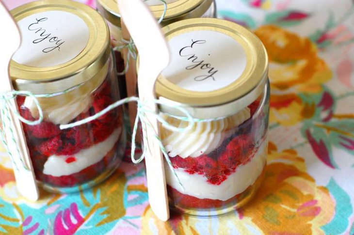 Red Velvet Cheese Cake In Mason Jars