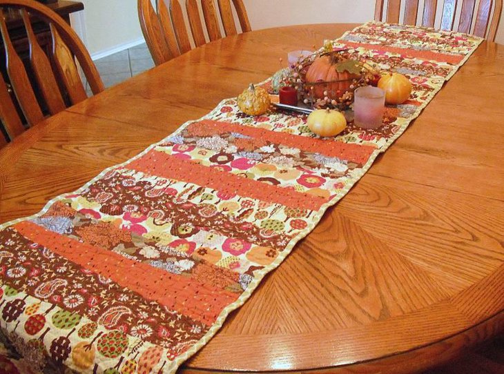 Reversible Table Runner for Thanksgiving