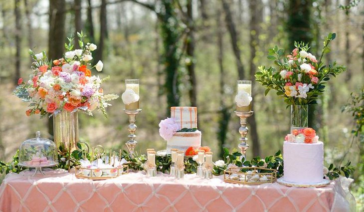 Romantic Outdoor Valentine Table