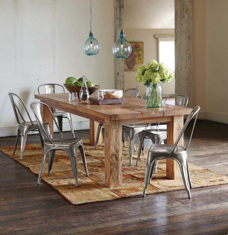 Rustic dining table decoration with wooden tray and fruit bowl