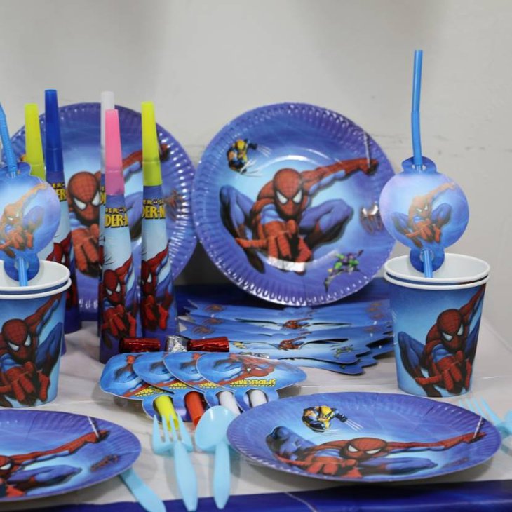 Spiderman Cutlery As Centerpieces