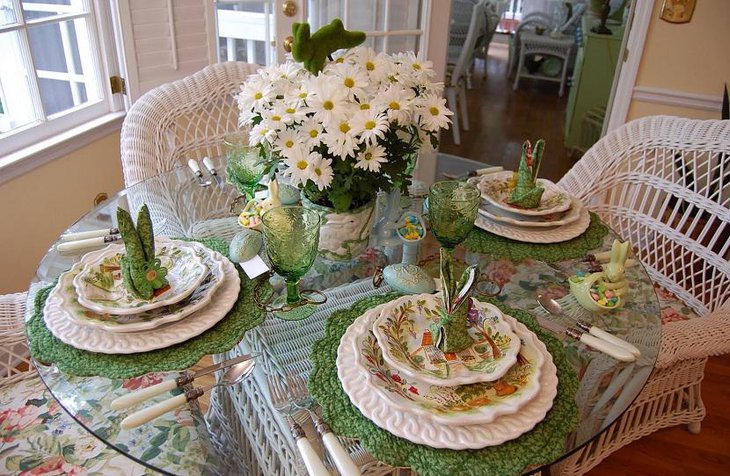 Spring Indoor Table Decorations for Easter