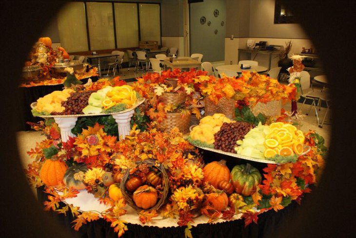 Sumptuous fruit arrangement for Thanksgiving