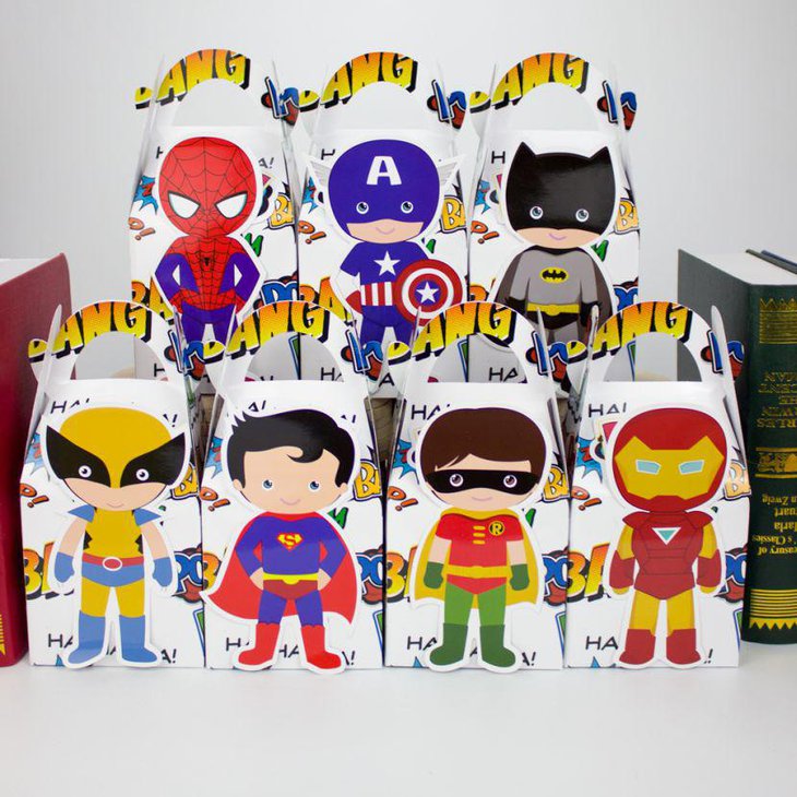 Superhero Avengers gift box favours for kids