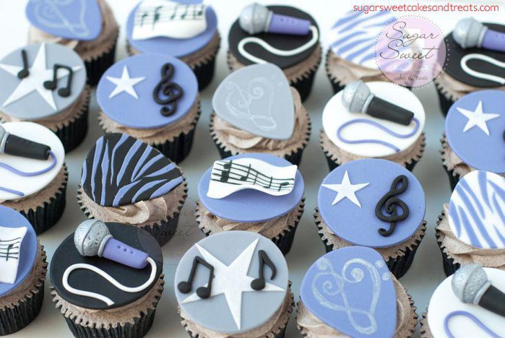 Sweet 16 music themed cupcakes for a birthday table