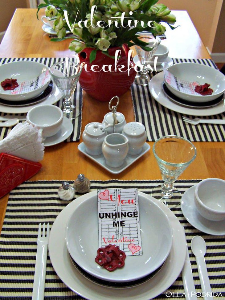 This black and white themed breakfast table looks simple yet classy