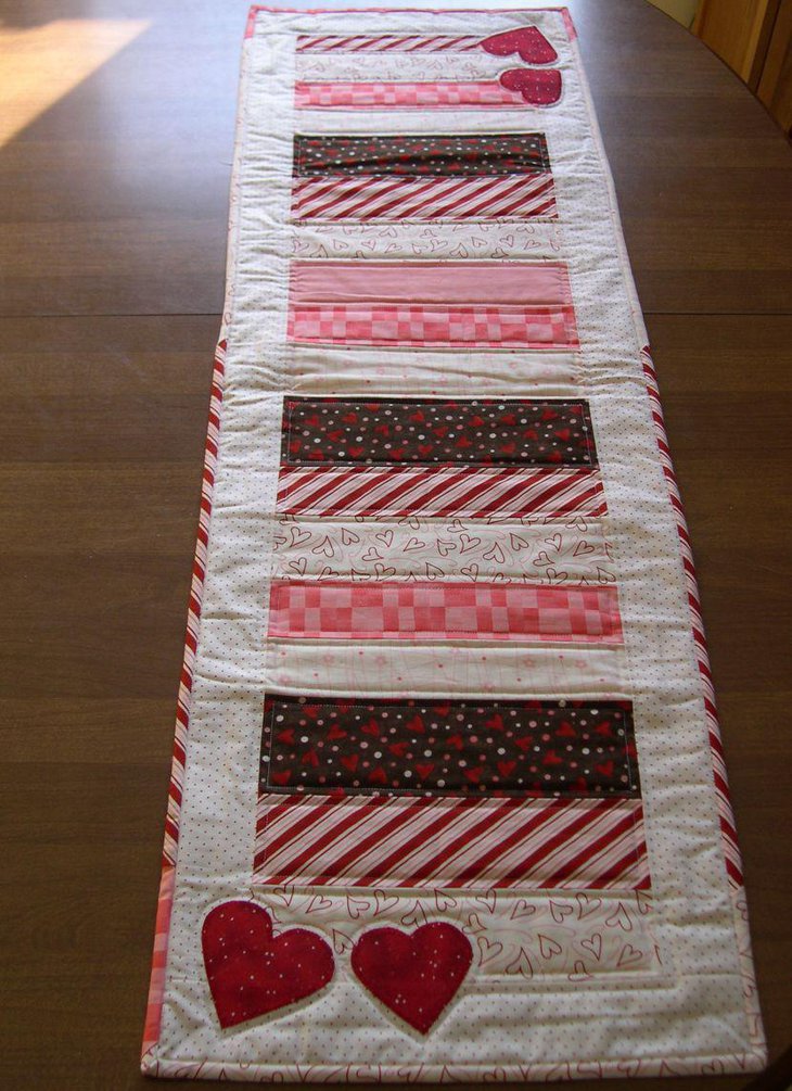 Valentines quilted table runner with strips