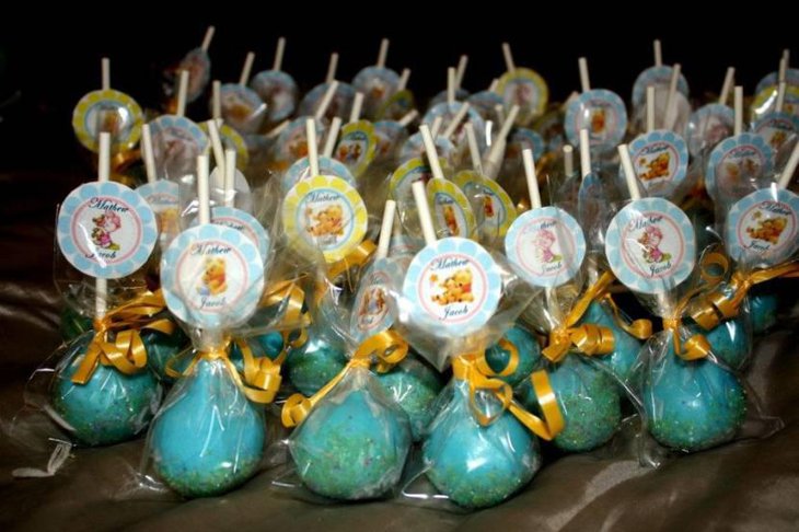Winnie the Pooh Themed Cake Pops